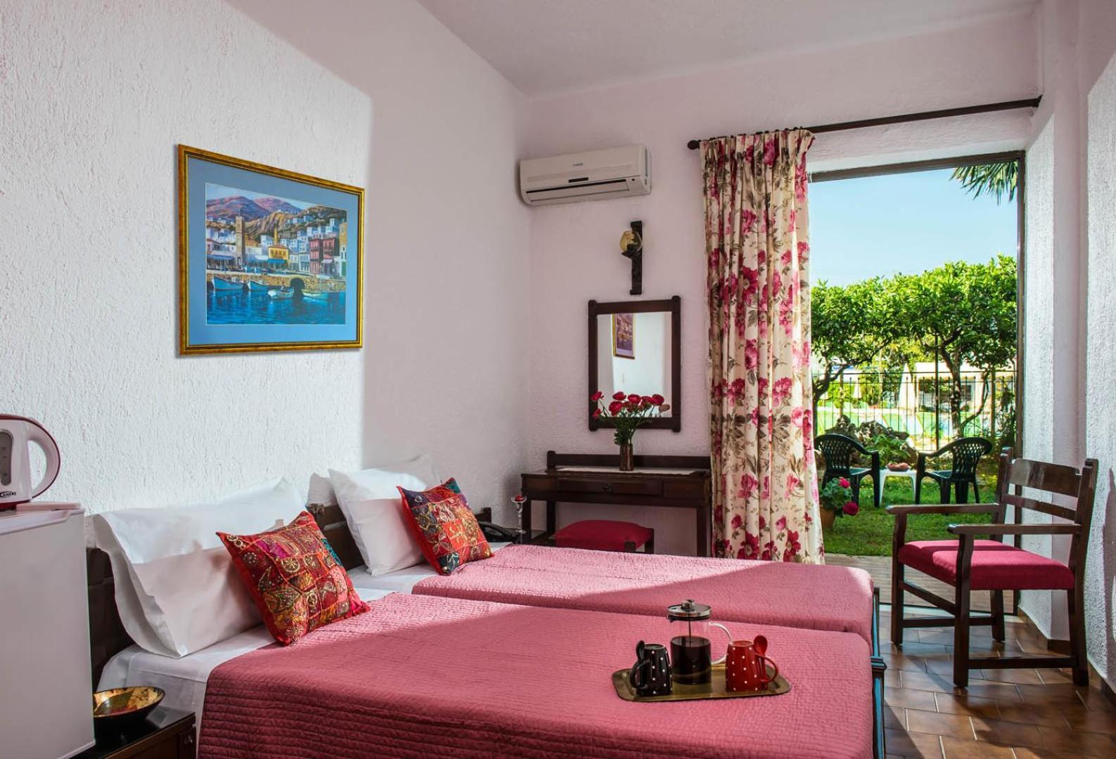 Standard Twin Room Garden View